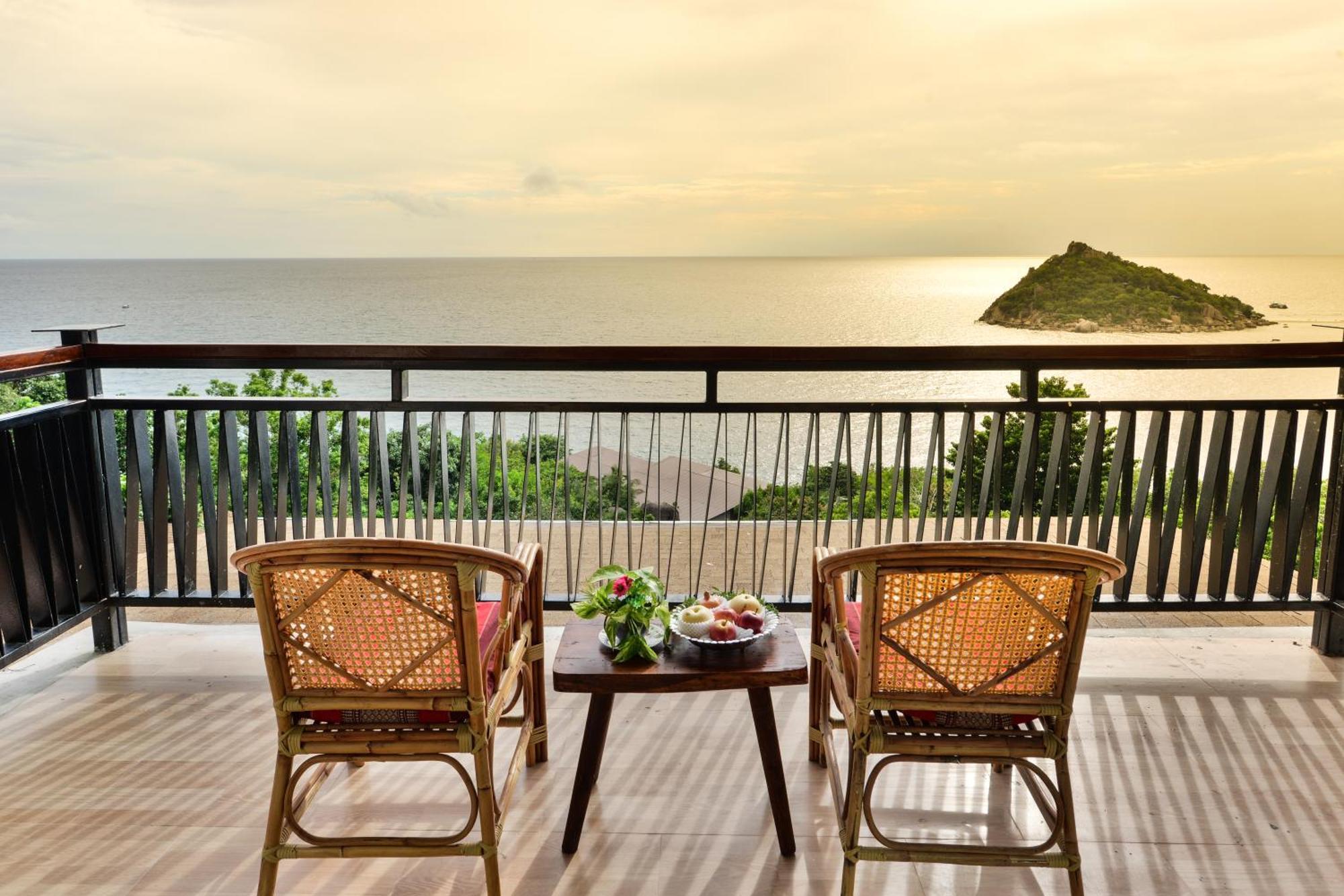 Dusit Buncha Koh Tao By Riya Group Hotel Exterior photo