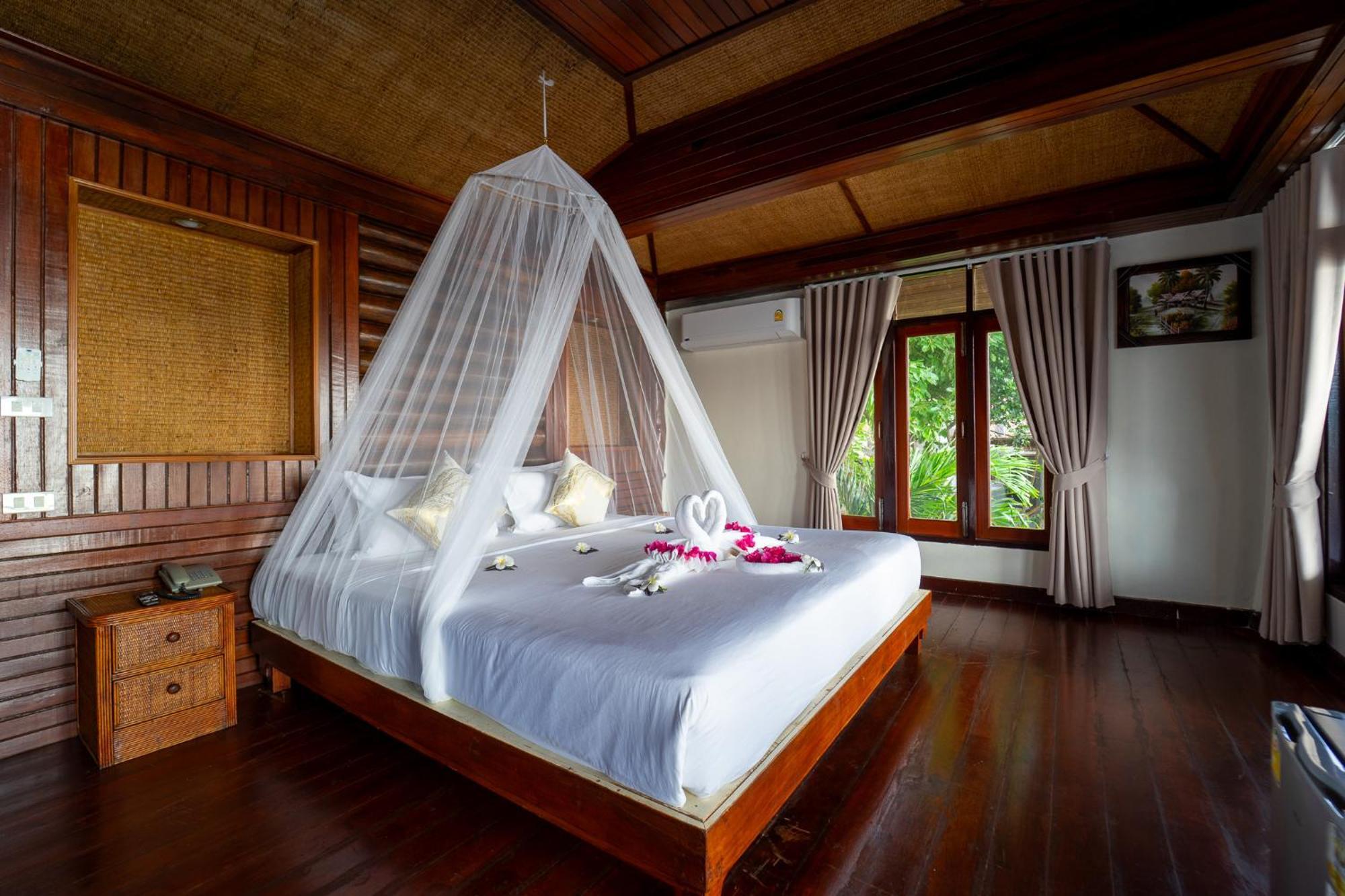 Dusit Buncha Koh Tao By Riya Group Hotel Exterior photo